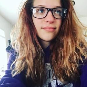 Meet your Posher, Hayley